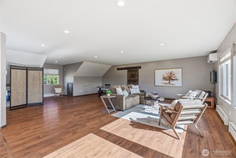 34602 NE 49th Place La Center WA 98629