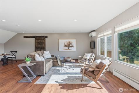 34602 NE 49th Place La Center WA 98629