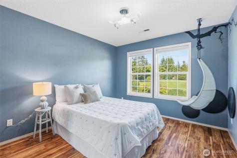 34602 NE 49th Place La Center WA 98629