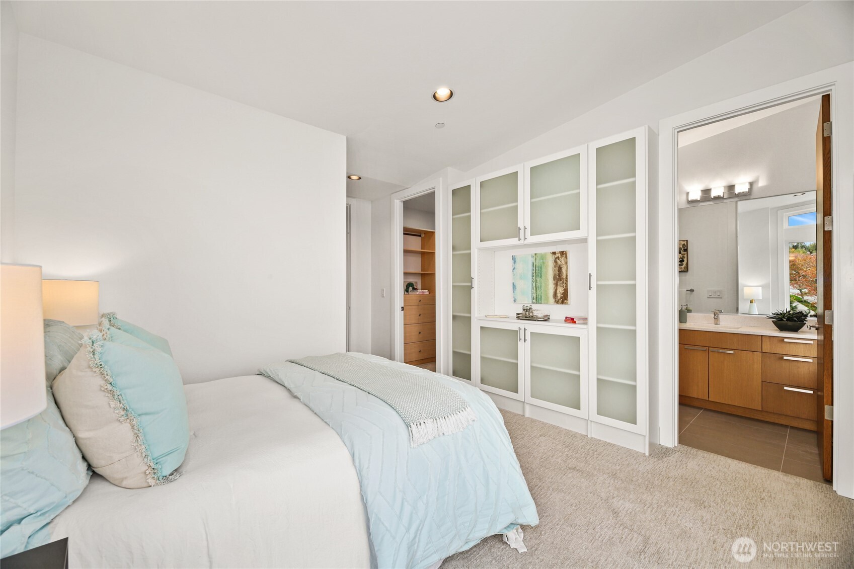 3037 NE Harrison Drive Issaquah WA 98029