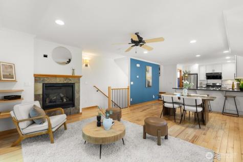 806 N 49th Street Seattle WA 98103