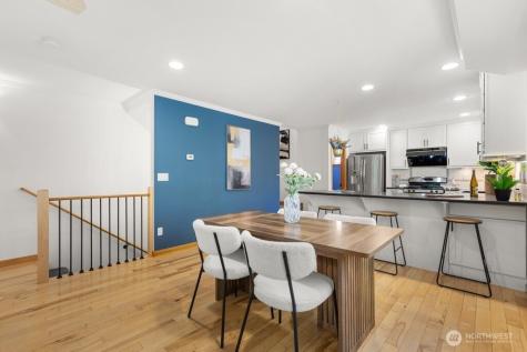 806 N 49th Street Seattle WA 98103