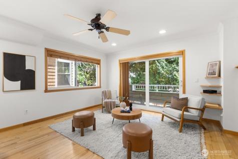 806 N 49th Street Seattle WA 98103
