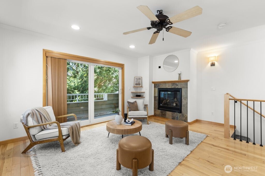 806 N 49th Street Seattle WA 98103