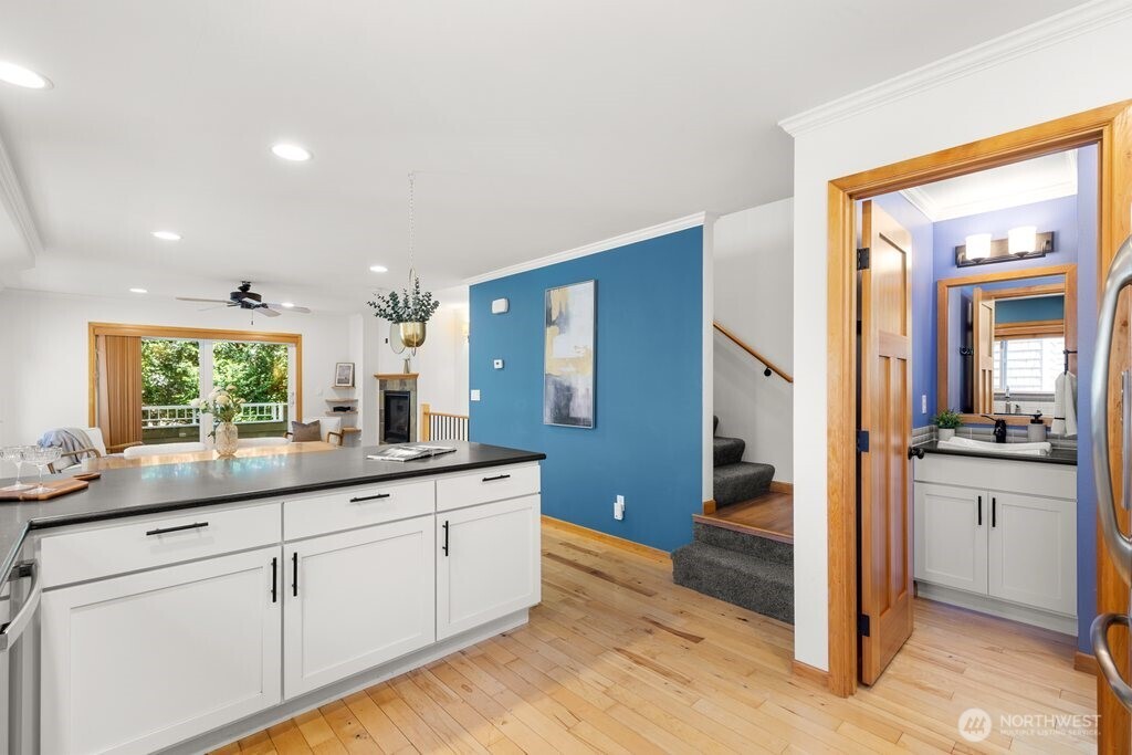 806 N 49th Street Seattle WA 98103