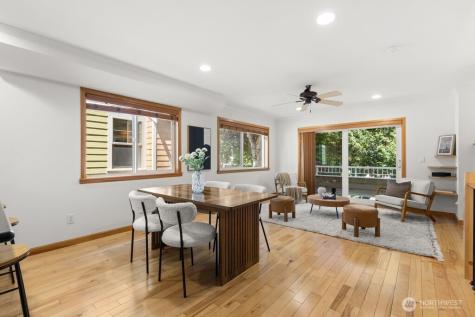 806 N 49th Street Seattle WA 98103