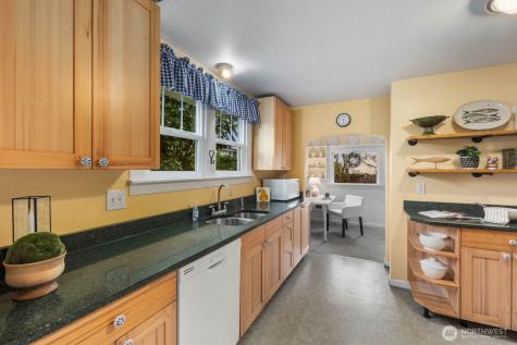 1801 Rockefeller Avenue Everett WA 98201