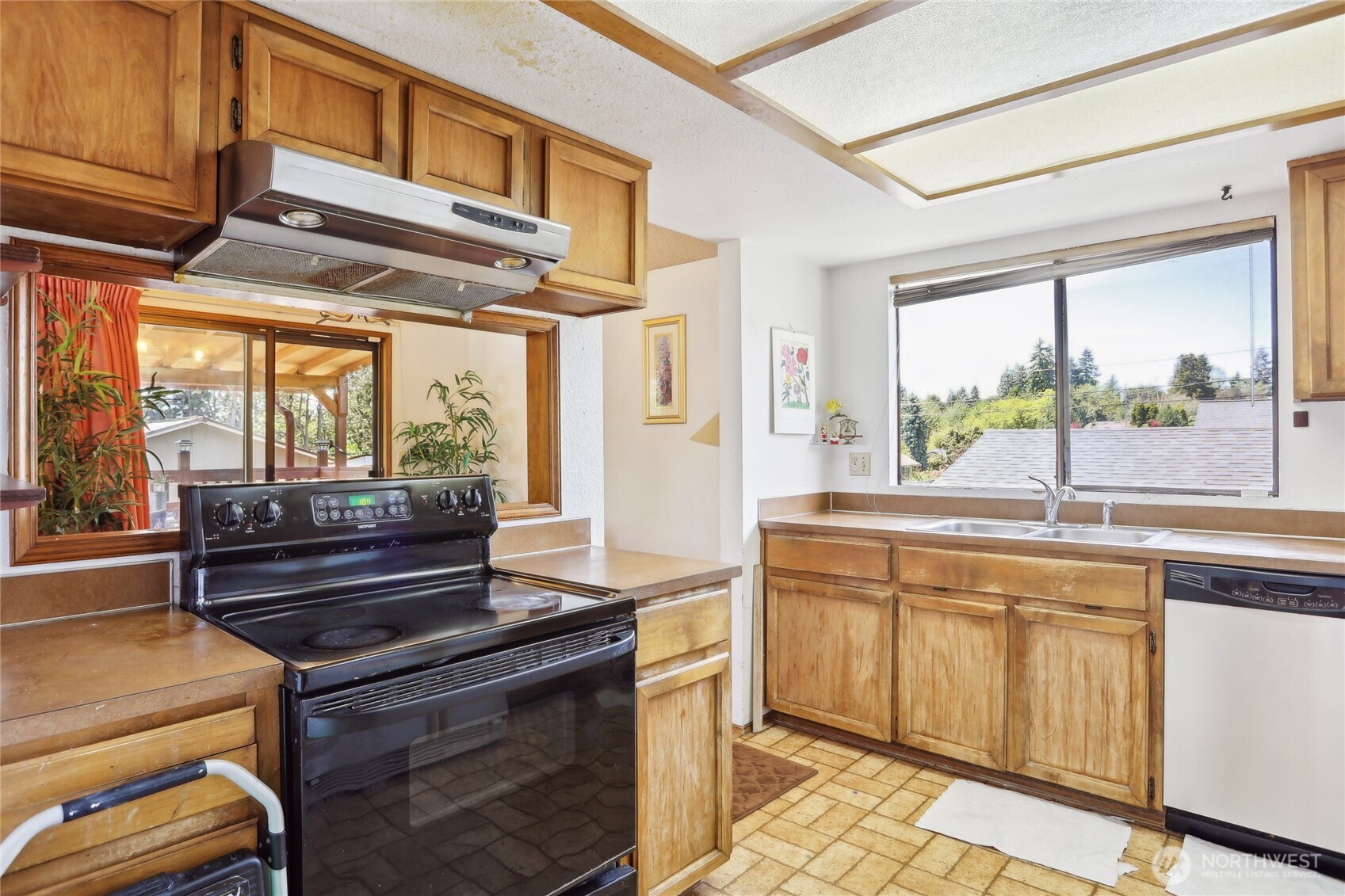 8103 30th Avenue SW Seattle WA 98126