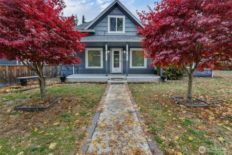 303 7th Avenue NW Puyallup WA 98371
