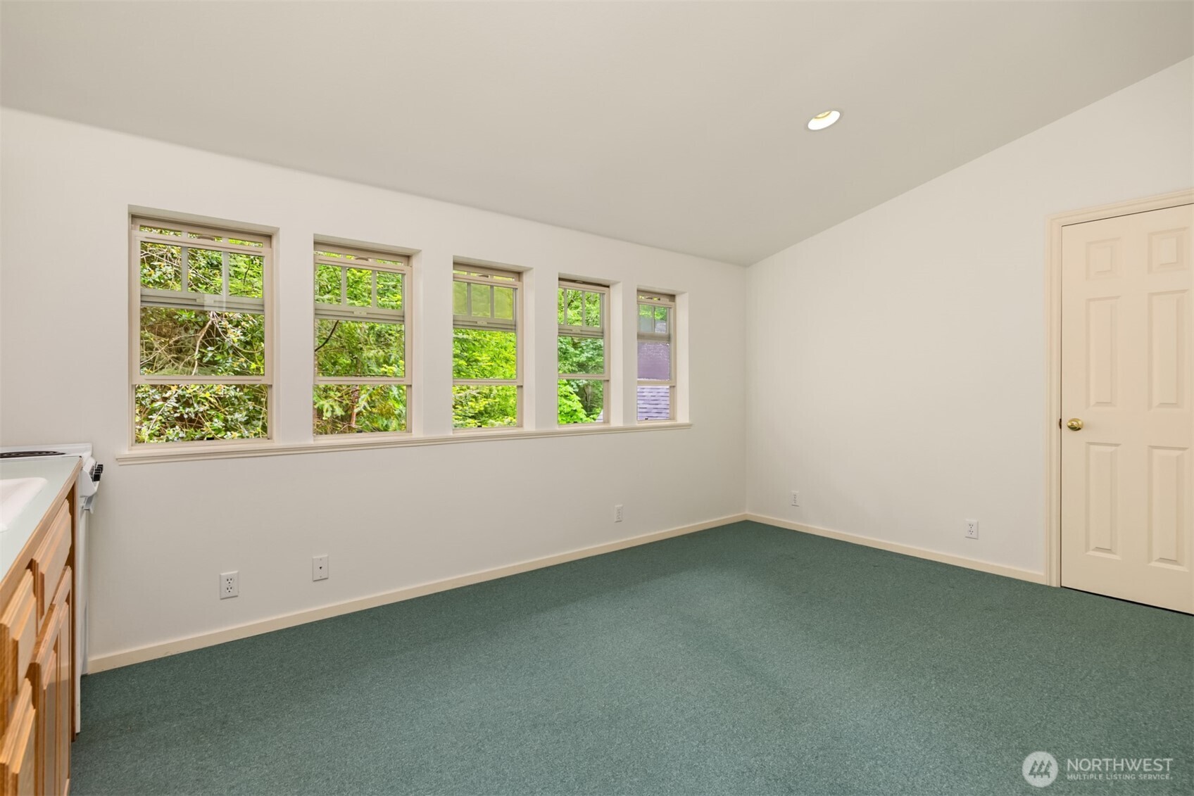 14864 Sivertson Road NE Bainbridge Island WA 98110