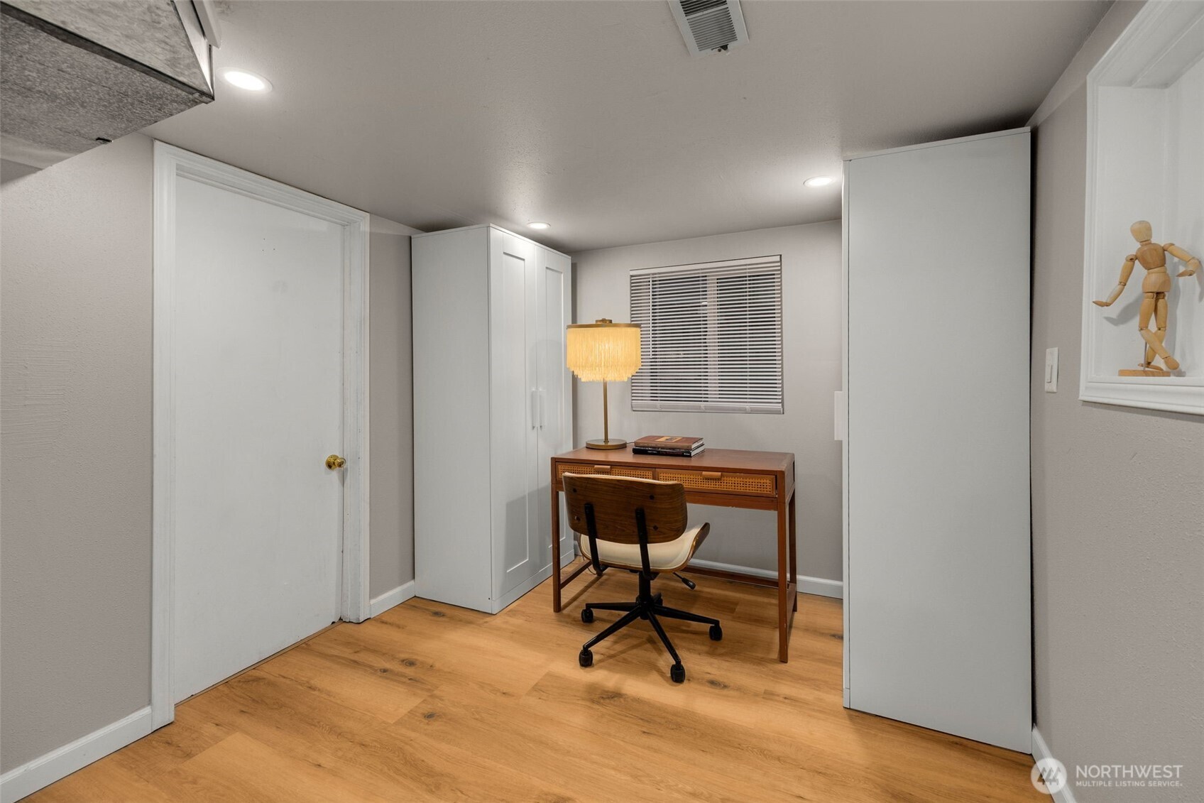 5706 35th Ave NE Seattle WA 98105