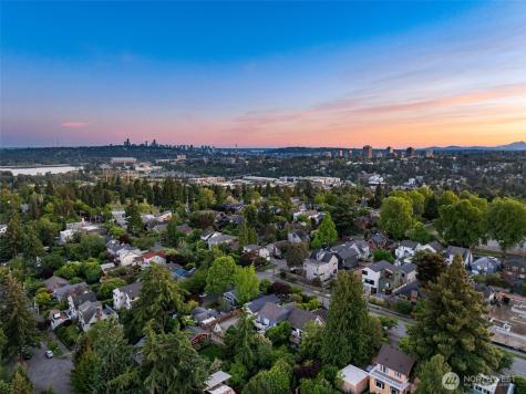 5706 35th Ave NE Seattle WA 98105