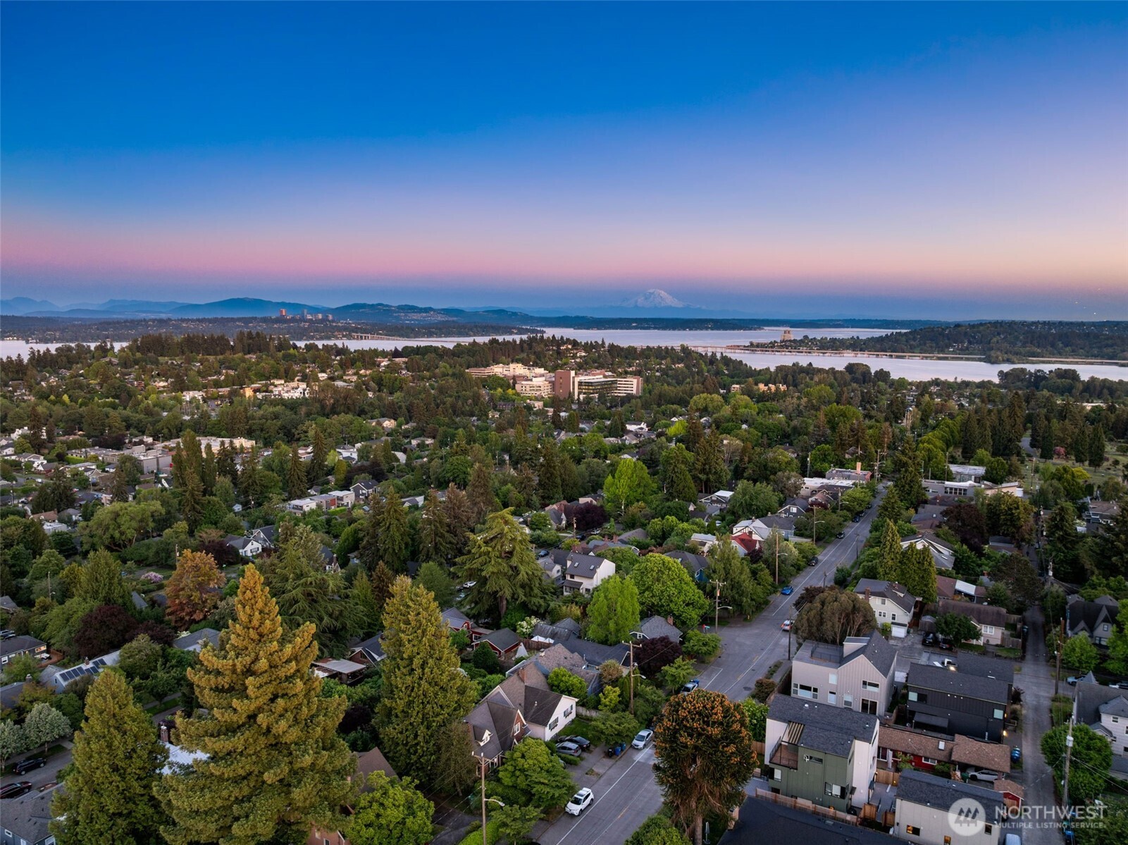 5706 35th Ave NE Seattle WA 98105