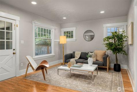 5706 35th Ave NE Seattle WA 98105