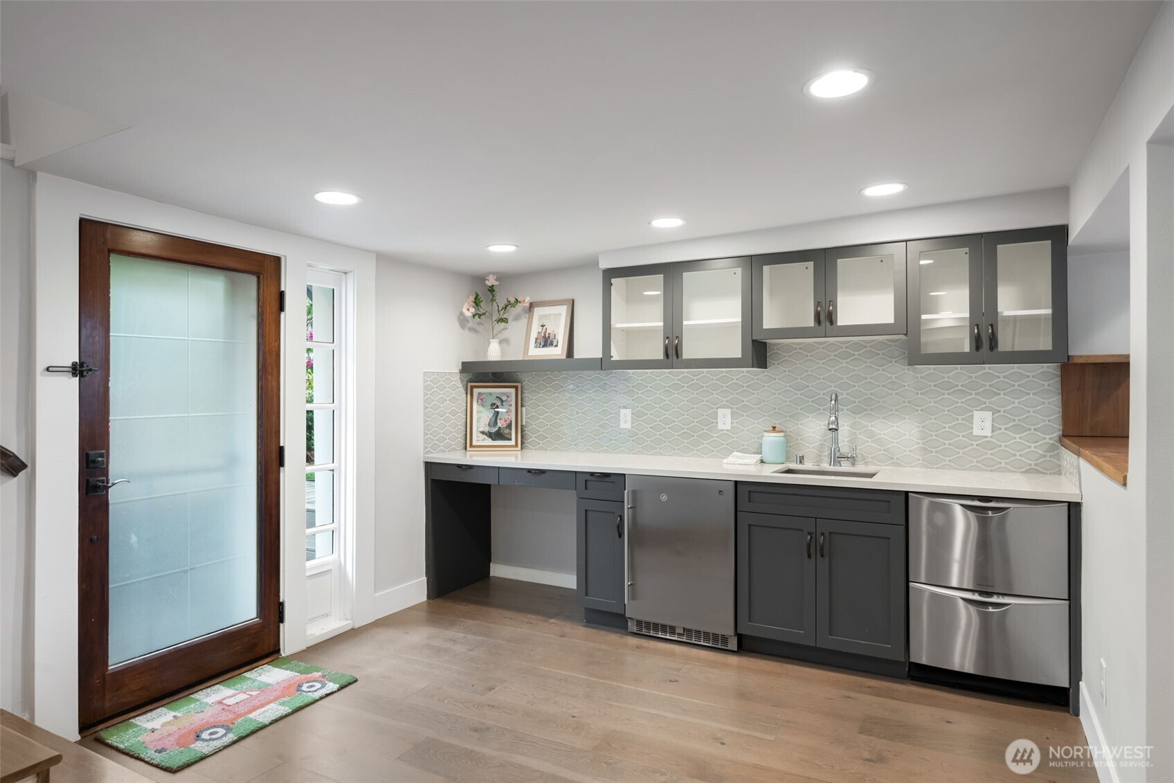 3258 14th Avenue W Seattle WA 98119