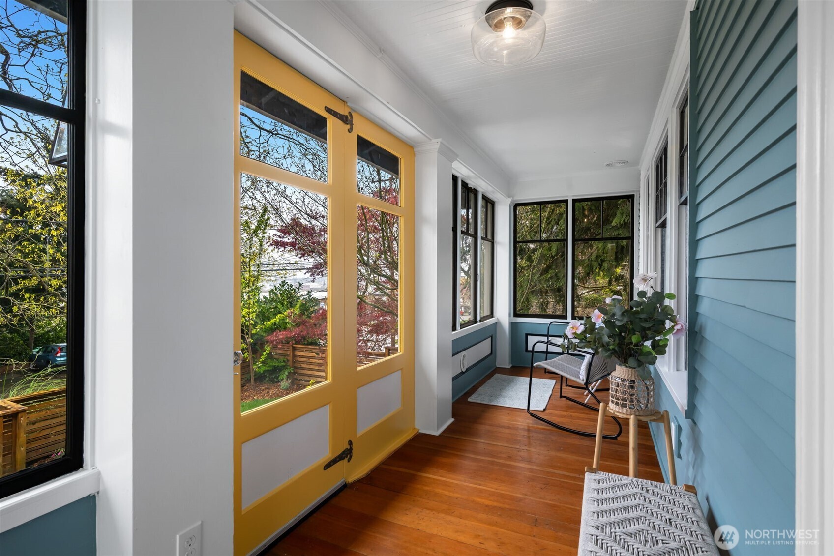 3258 14th Avenue W Seattle WA 98119