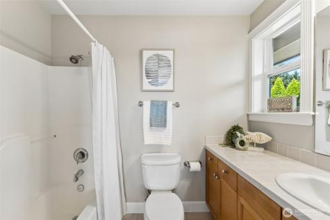 3205 9th Avenue Ct NW Gig Harbor WA 98335