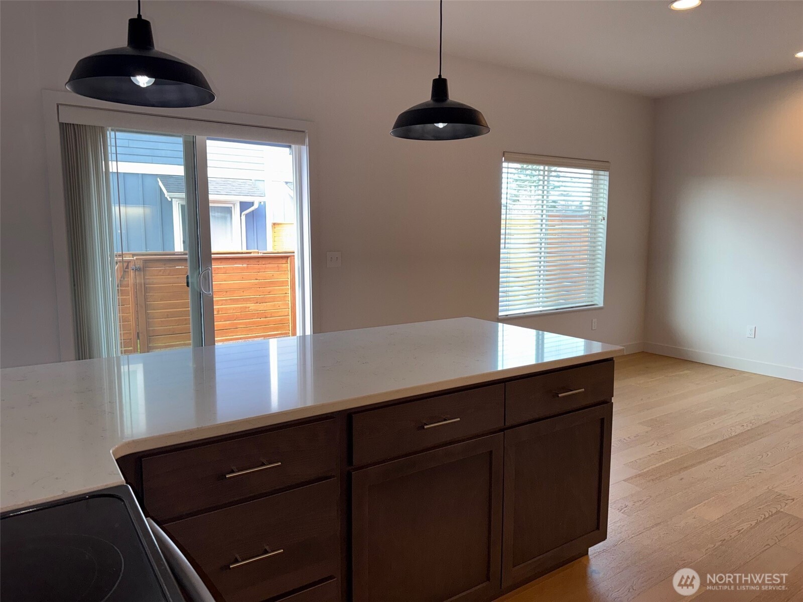 909 Washington Avenue S Long Beach WA 98631