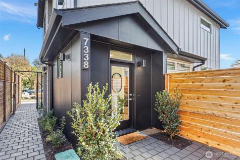 7338 27th Avenue NW Seattle WA 98117