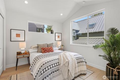 7338 27th Avenue NW Seattle WA 98117