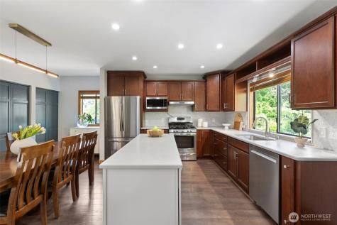 26120 220th Avenue SE Maple Valley WA 98038