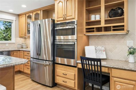 5100 Crystal Springs Drive NE Bainbridge Island WA 98110