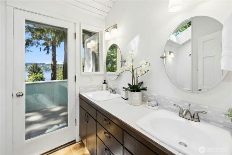 5100 Crystal Springs Drive NE Bainbridge Island WA 98110