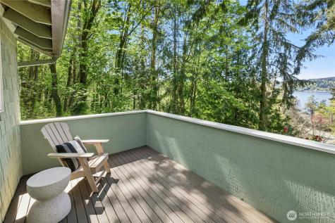 5100 Crystal Springs Drive NE Bainbridge Island WA 98110