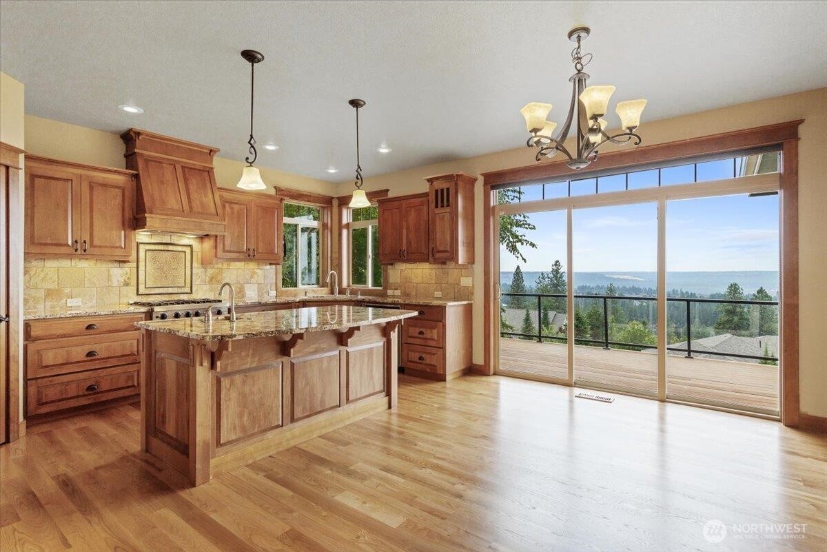 10321 N Navaho Drive Spokane WA 99208