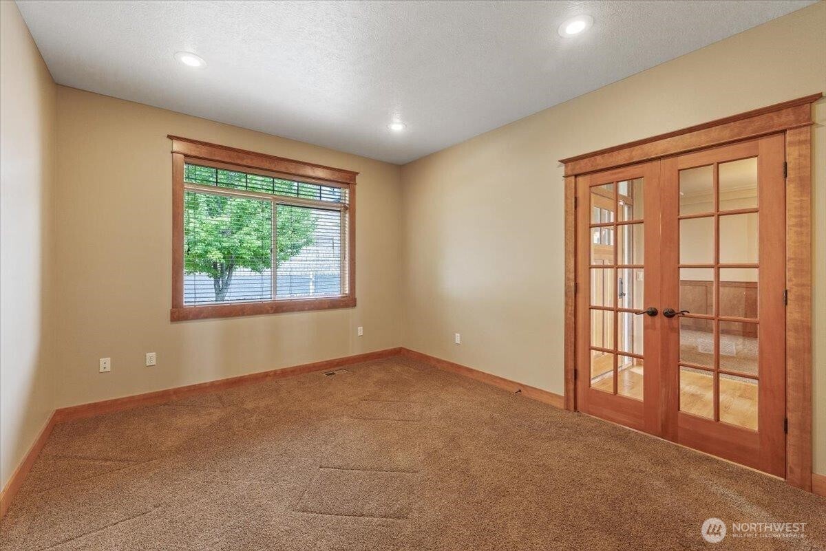10321 N Navaho Drive Spokane WA 99208