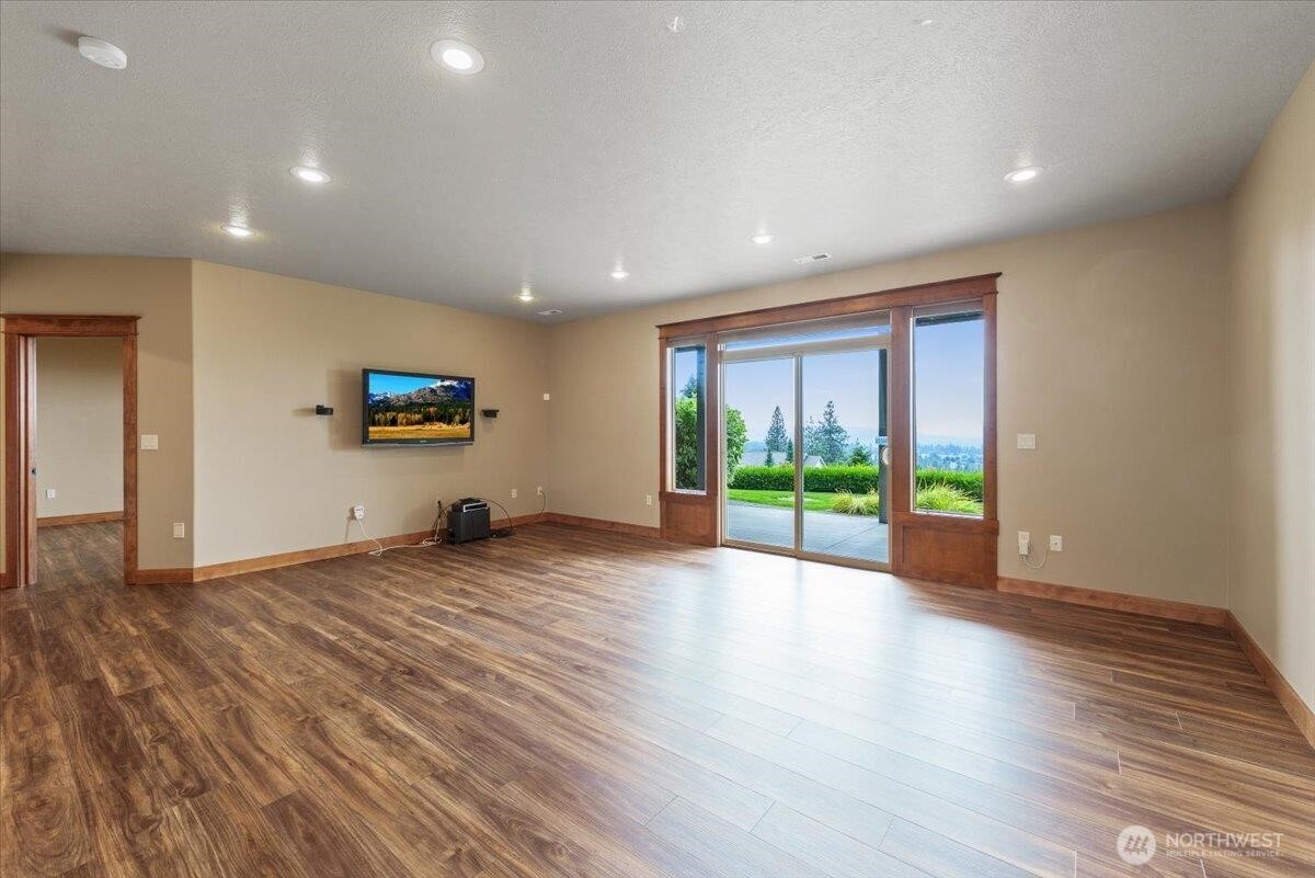 10321 N Navaho Drive Spokane WA 99208
