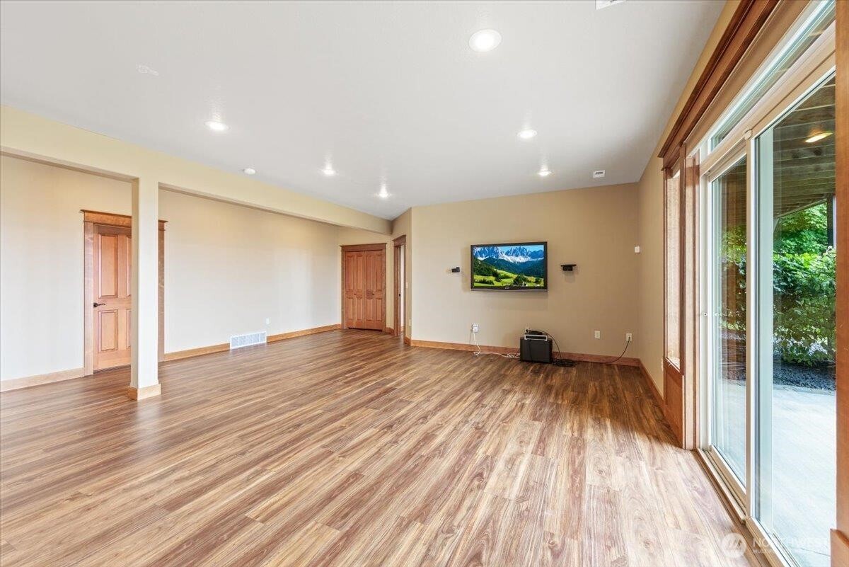 10321 N Navaho Drive Spokane WA 99208