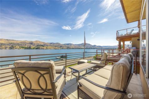 2031 W Terrace Avenue Chelan WA 98816
