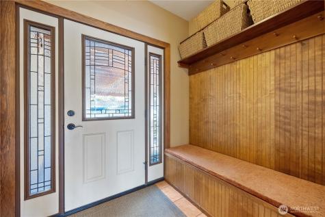 2031 W Terrace Avenue Chelan WA 98816