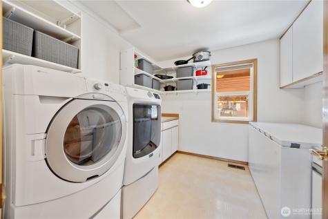 2031 W Terrace Avenue Chelan WA 98816
