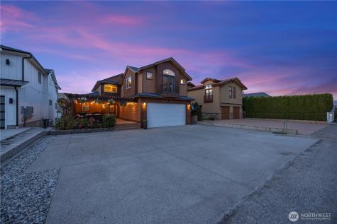 2031 W Terrace Avenue Chelan WA 98816