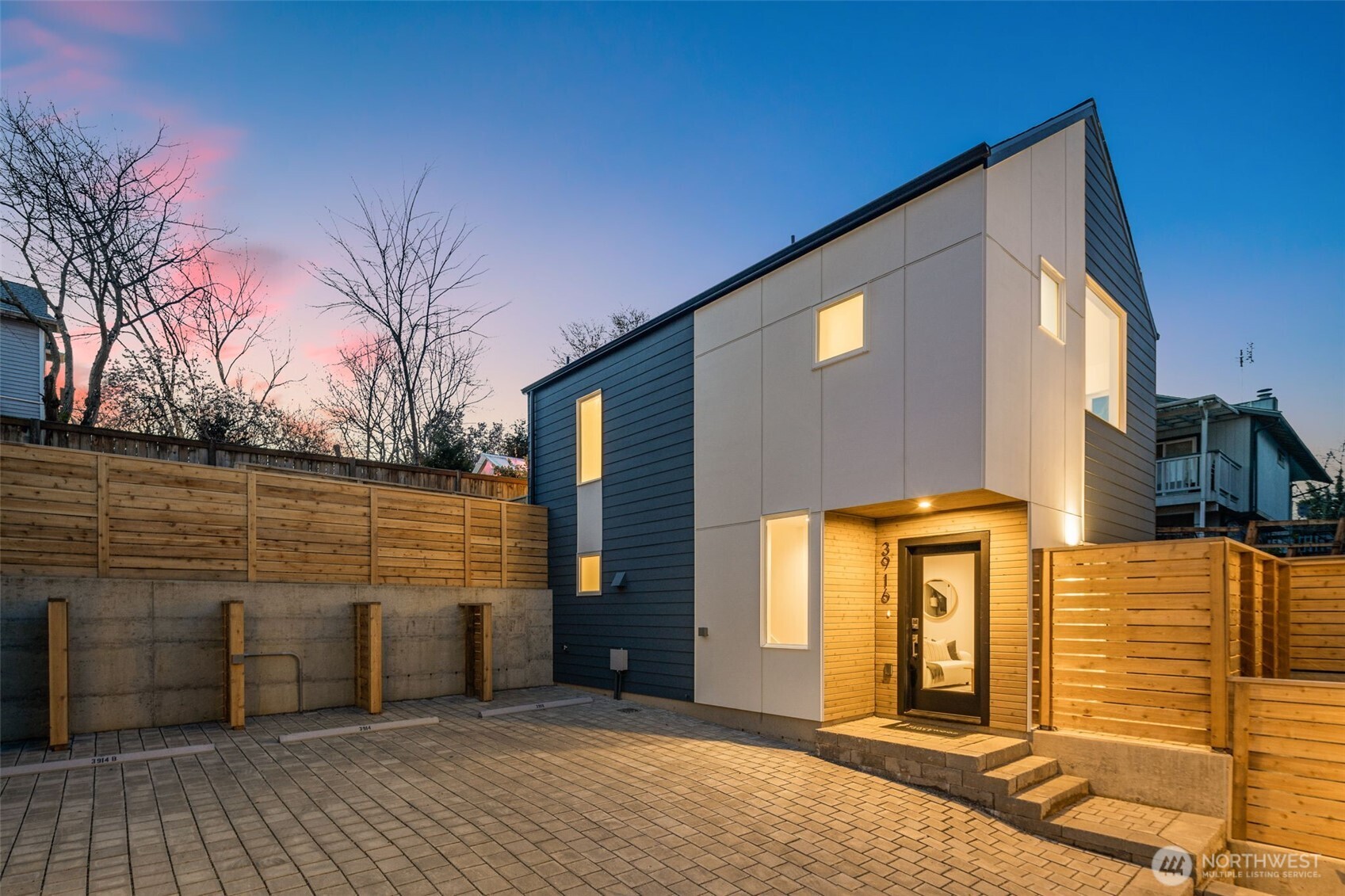 3916 S Juneau Street Seattle WA 98118