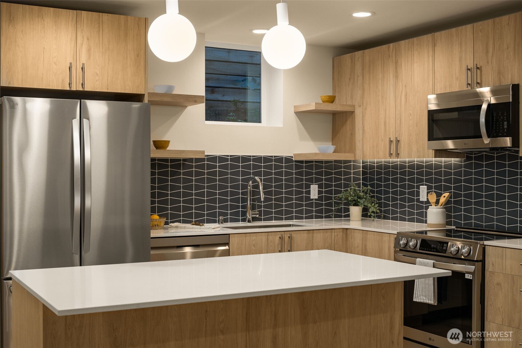 3916 S Juneau Street Seattle WA 98118