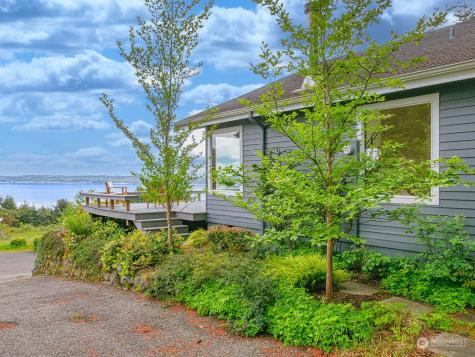27733 94th Vashon WA 98070