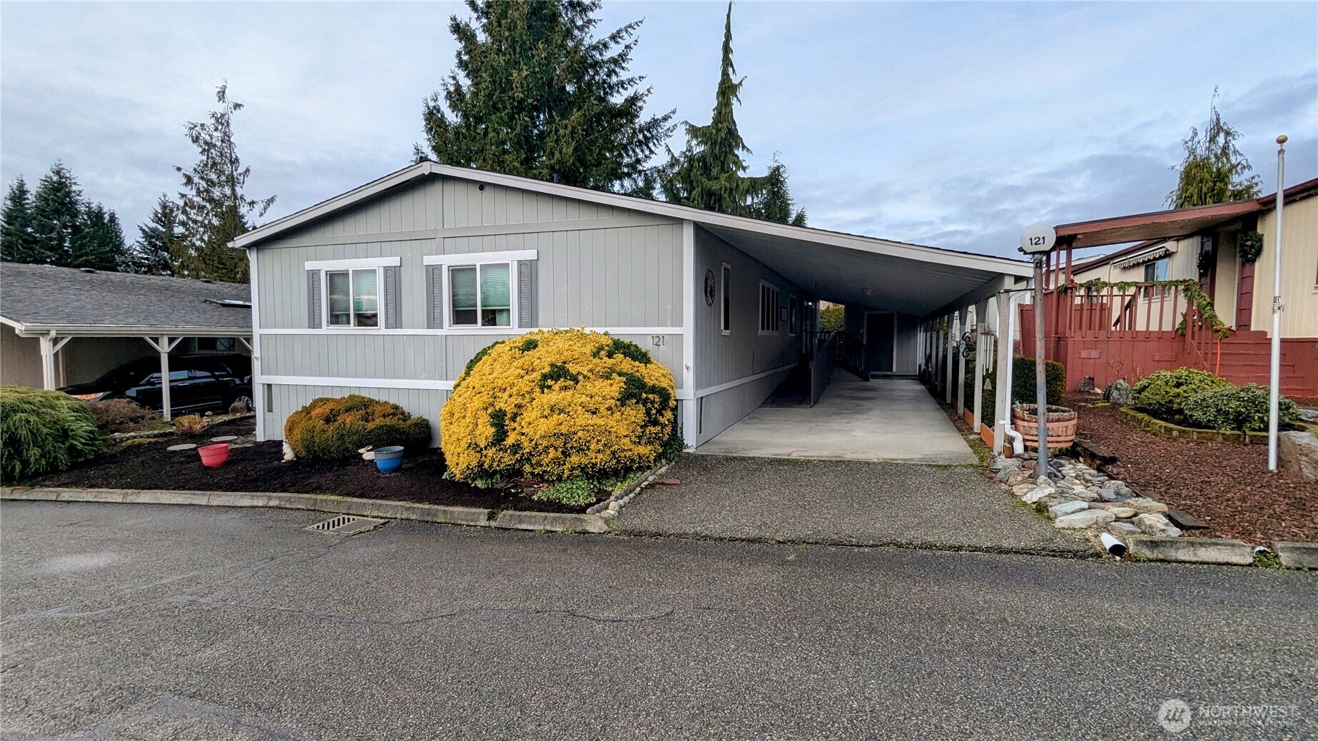 1427 100th Street SW Everett WA 98204