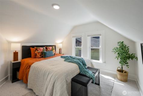 2516 3rd Avenue W Seattle WA 98119