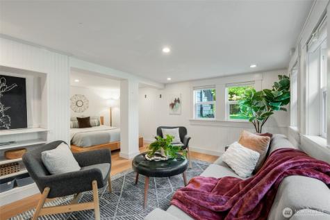 2516 3rd Avenue W Seattle WA 98119