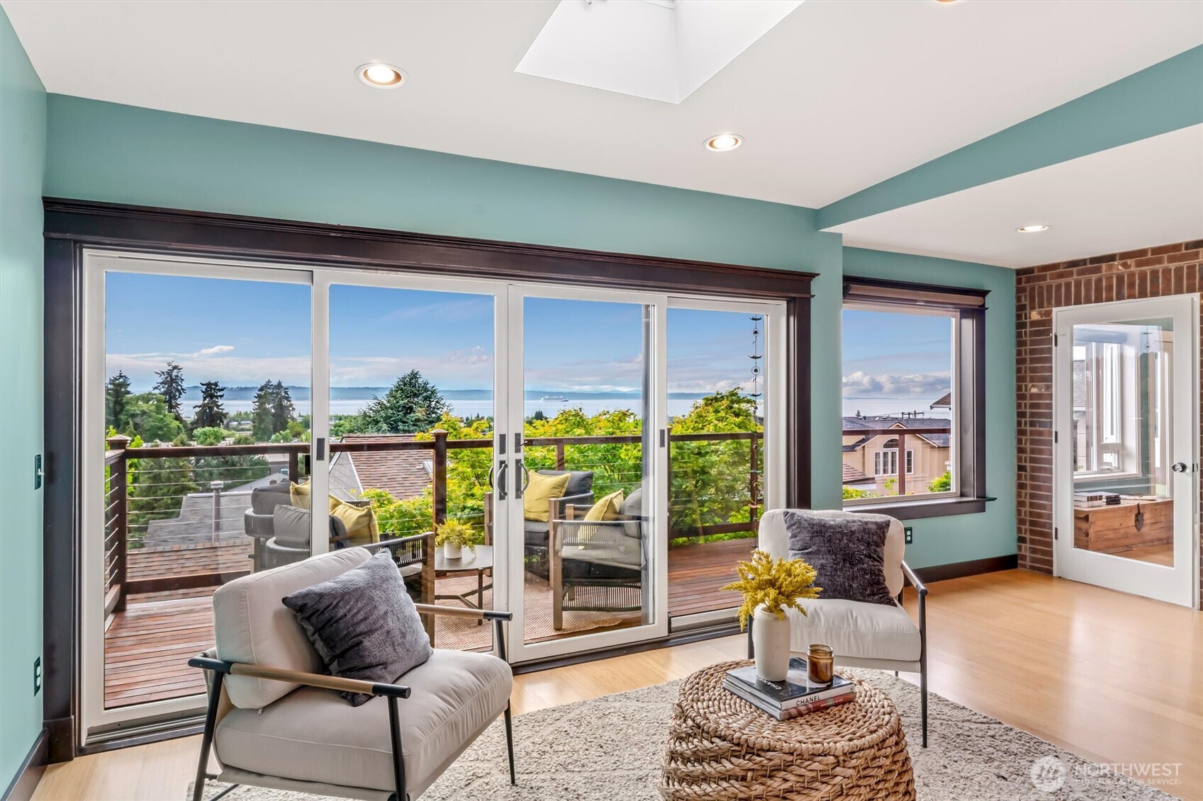 545 Holly Drive Edmonds WA 98020