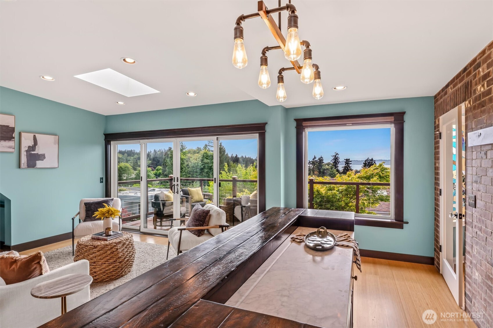 545 Holly Drive Edmonds WA 98020
