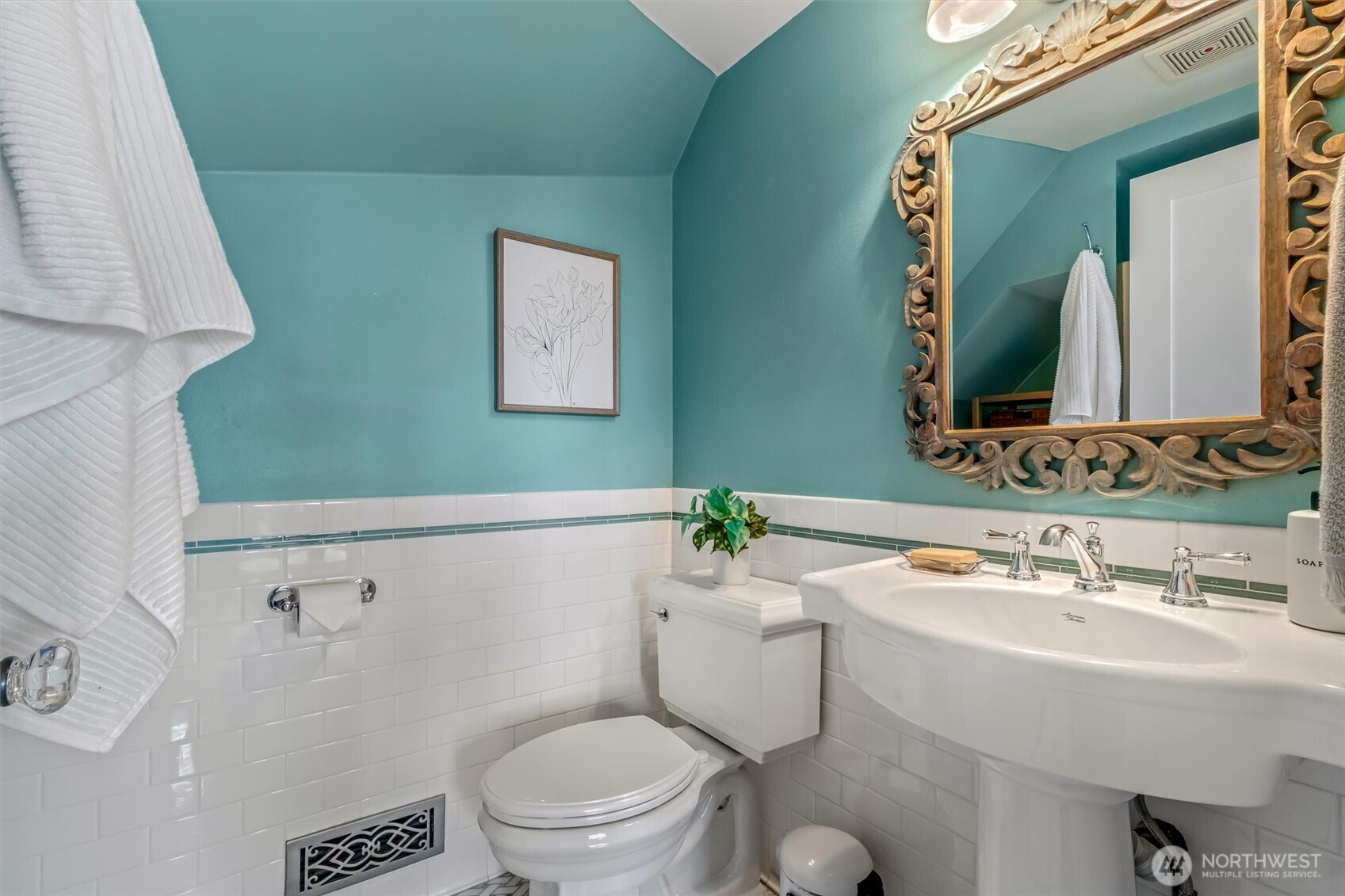 545 Holly Drive Edmonds WA 98020
