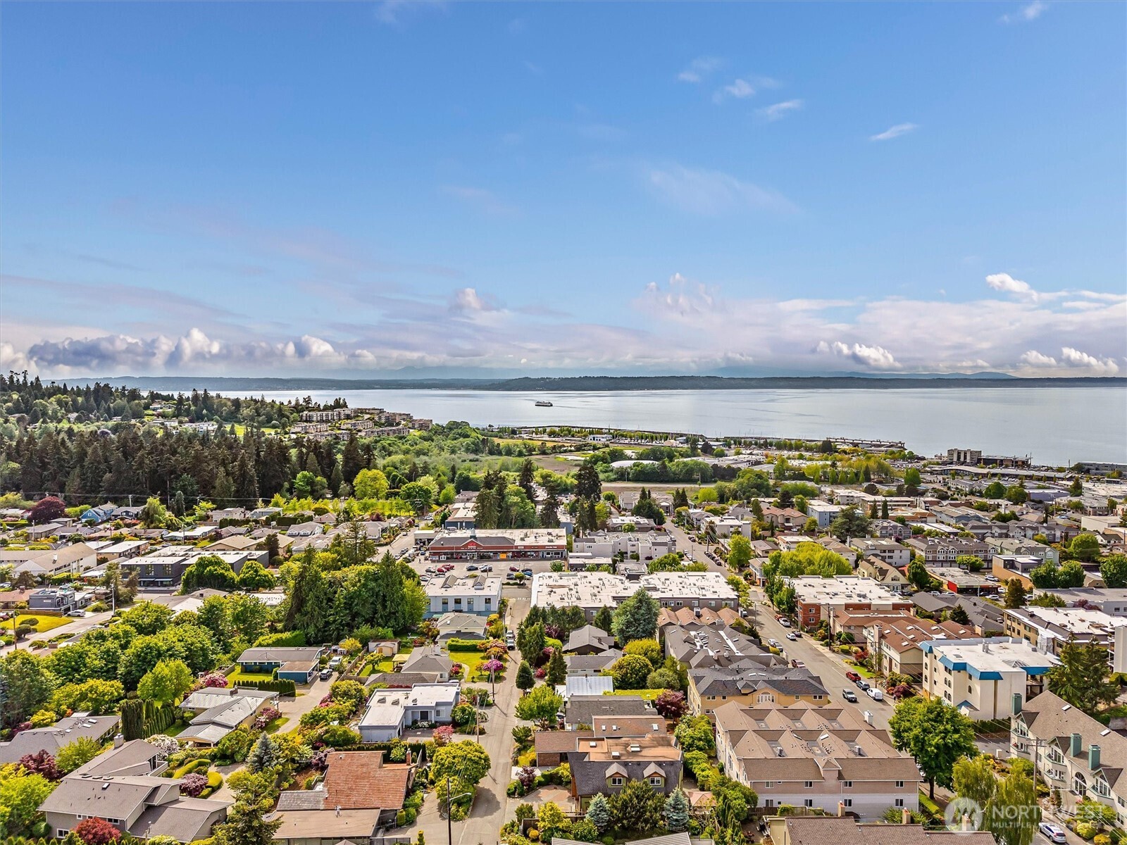 545 Holly Drive Edmonds WA 98020