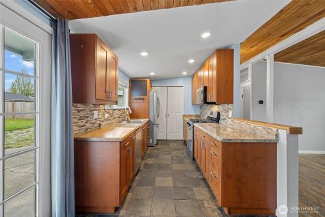 1519 Berniece Street Mount Vernon WA 98274