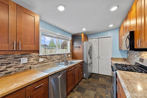 1519 Berniece Street Mount Vernon WA 98274