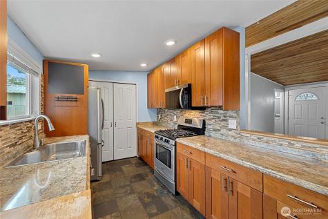 1519 Berniece Street Mount Vernon WA 98274