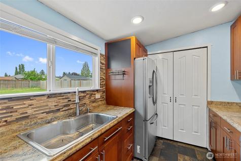 1519 Berniece Street Mount Vernon WA 98274